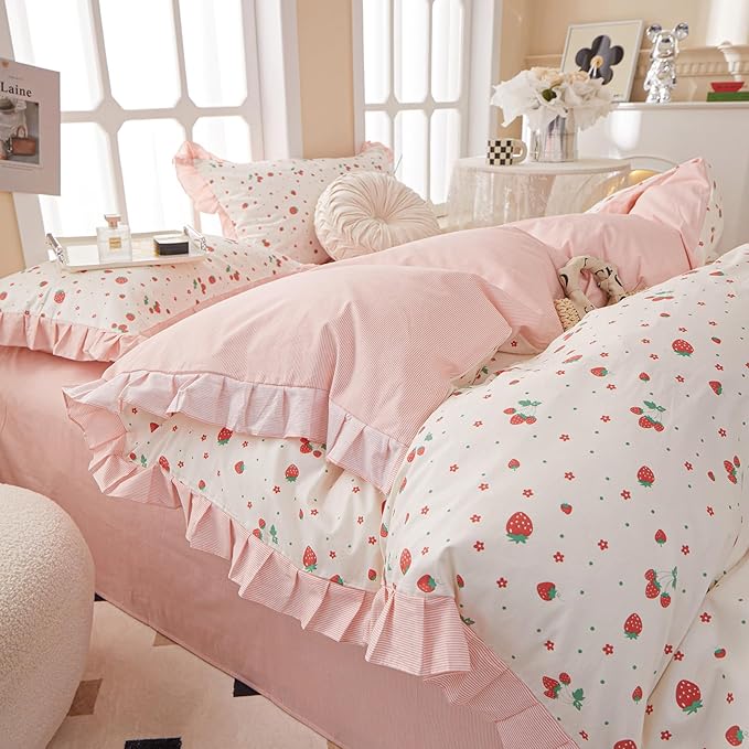 EAVD Kawaii Strawberry Comforter Set Twin XL White Fluffy Microfiber Fruit Strawberry Bedding Set for Girls Women Ruffled Cute Comforter Set 1 Twin XL Bed Comforter and 2 Pillowcases for All-Season