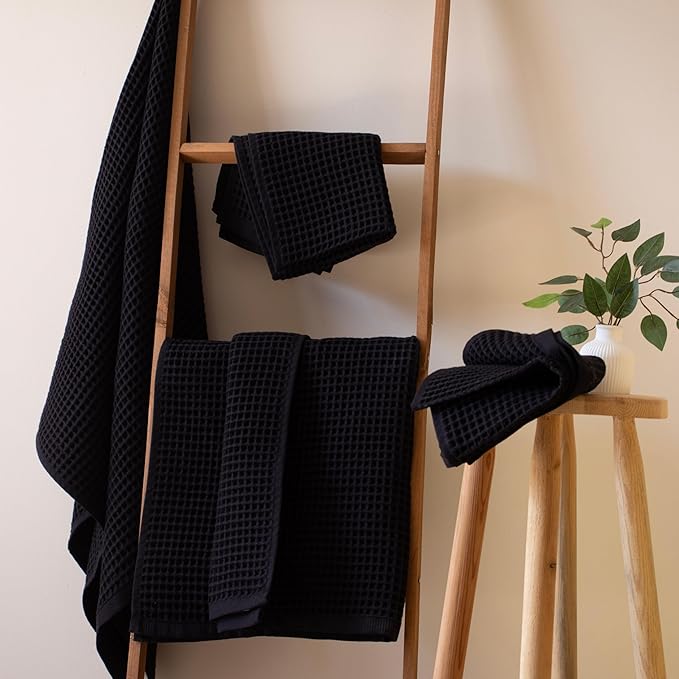 Püskül - Luxury Waffle Towel Set for Bathroom 4 Pieces Black, Premium Quality Organic 100% Turkish Cotton 2 Hand and 2 Bath Towels Sets, Quick Dry Thin Waffle Towels, Made in Turkiye (Black)
