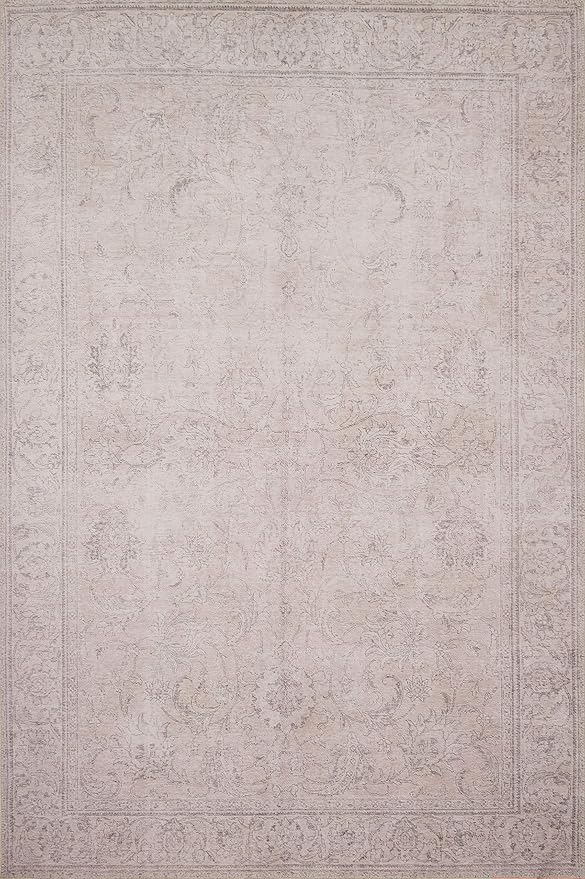 Loloi Loren Collection LQ-12 Sand 7'-6" x 9'-6" Area Rug