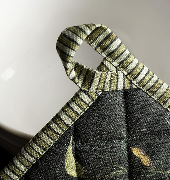 Maison d' Hermine Pot Holders Set 100% Cotton Heat Resistant Potholders 8" x 8" Hot Pads with Loop for Thanksgiving Christmas Decorations Handling Hot Pans (Pack of 2, Pumpkin Garden - Dark Green)