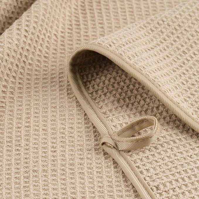 POLYTE 380 GSM Microfiber Oversize Quick Dry Lint Free Waffle Bath Towel for Body, 60 x 30 in, Set of 2